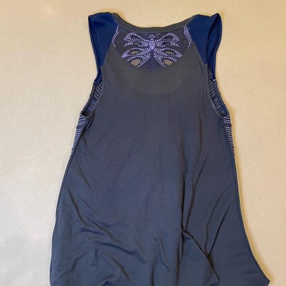 Free People Embroidered Butterfly Tank Size Small - Picture 5 of 9